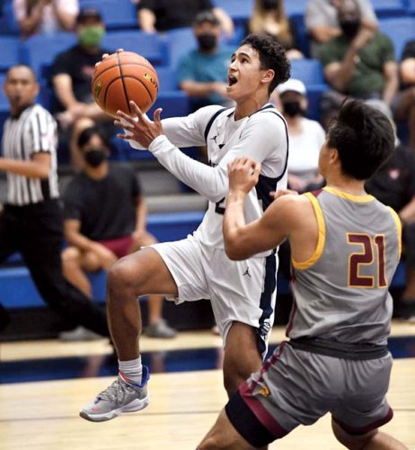 Warriors fall to Maryknoll 44-34